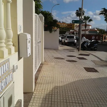 Seaside Luxurous Private 3 Bedroom With Swimming Pool *
