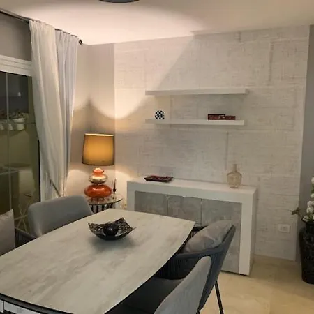 Seaside Luxurous Private 3 Bedroom With Swimming Pool Villa *